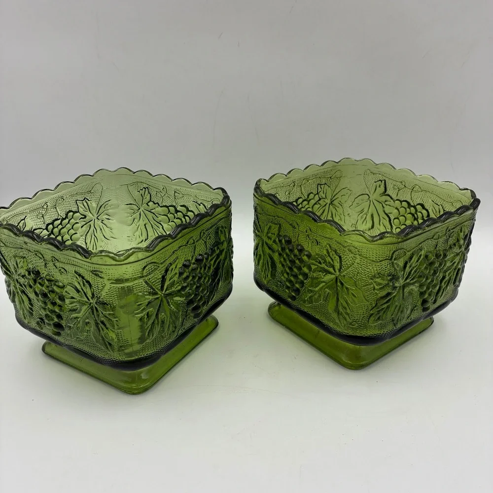 Vintage Green Harvest Grape Glass Planters Square Scalloped Pedestal Set of 2